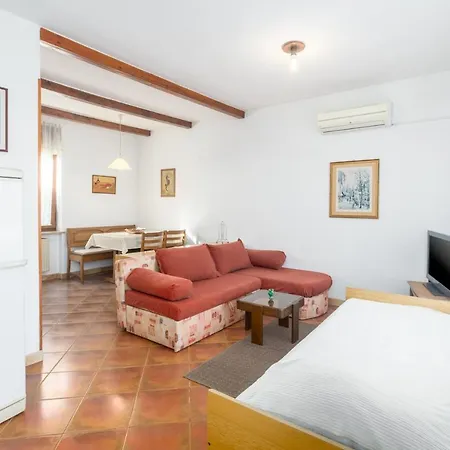 Lejlighed With A Parking Space - 6992 *