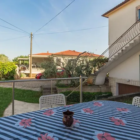 With A Parking Space - 6992 * Umag