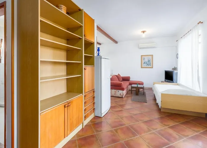 Appartement With A Parking Space - 6992
