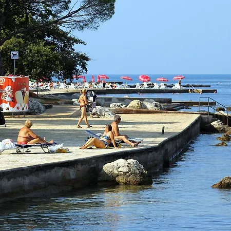 With A Parking Space - 6992 Umag
