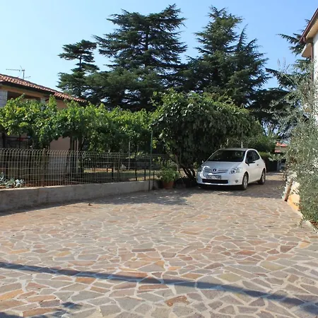 Apartment With A Parking Space - 6992 Umag