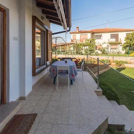 Daire With A Parking Space - 6992 Umag